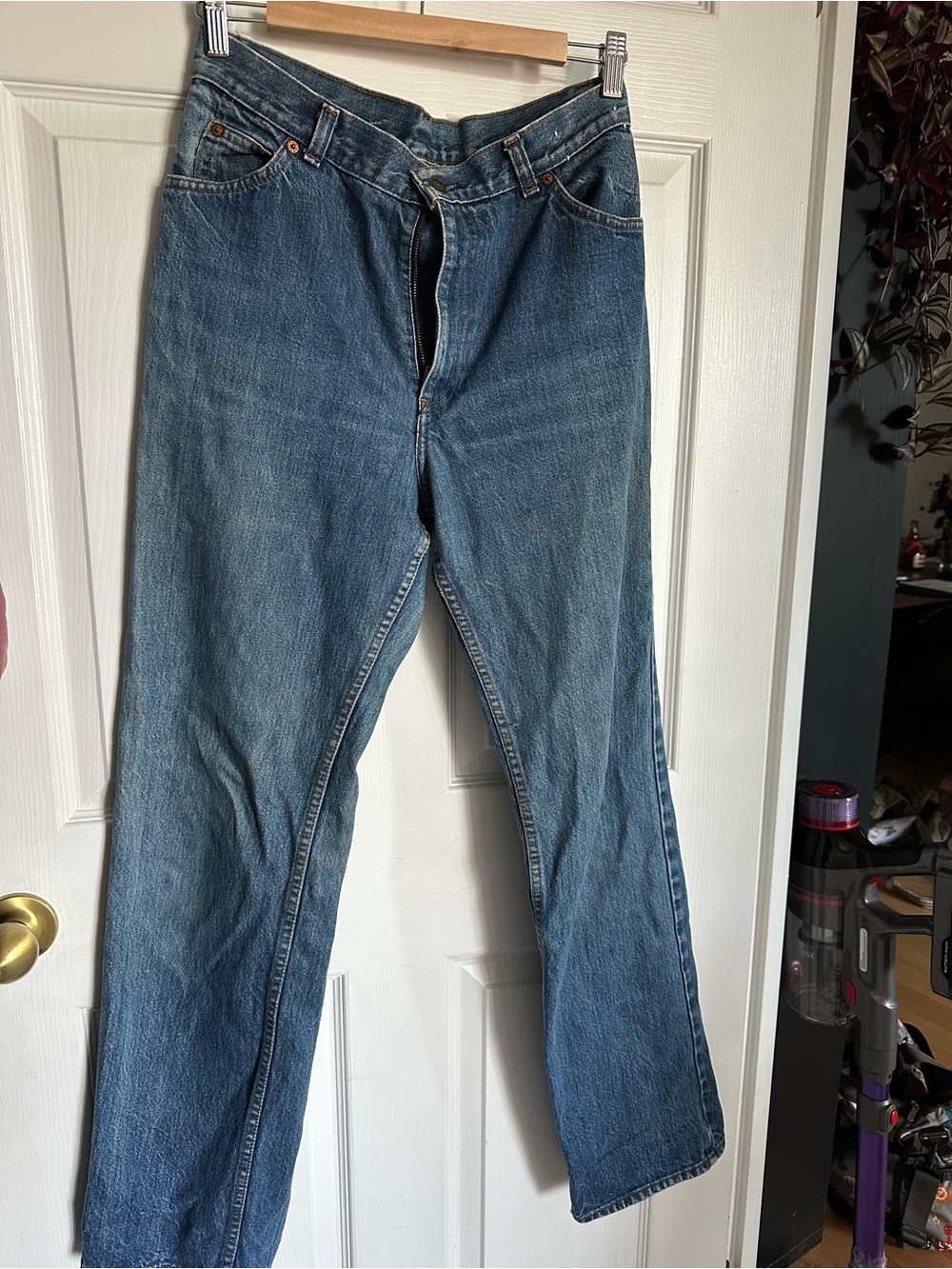 Vintage Levi’s white tab jeans